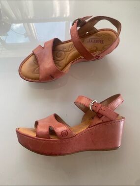 Born leather Pink Wedge Sandals with Buckle Strap